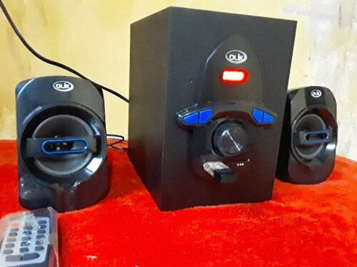 MULTIMEDIA SPEAKER SYSTEM NSC420 OLIK